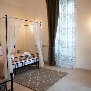 https://dimora-guerrieri.lecce-hotels.com